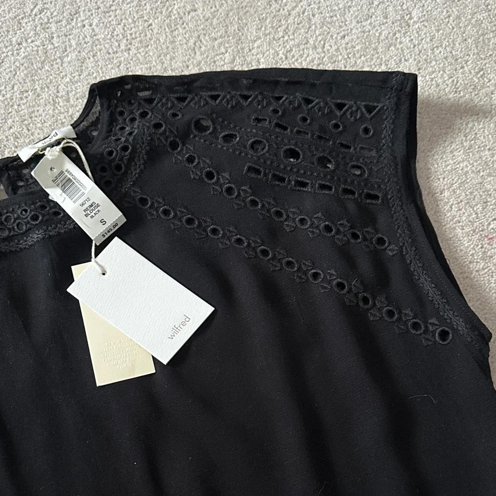 Aritzia Black Lace-Trim Cap Sleeve Top! - Picture 2 of 9